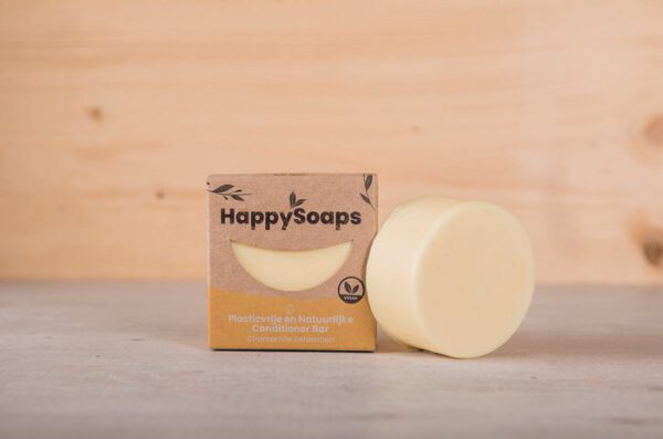 Produktbild gelber Happy Soaps Conditioner Kamille mit Verpackung