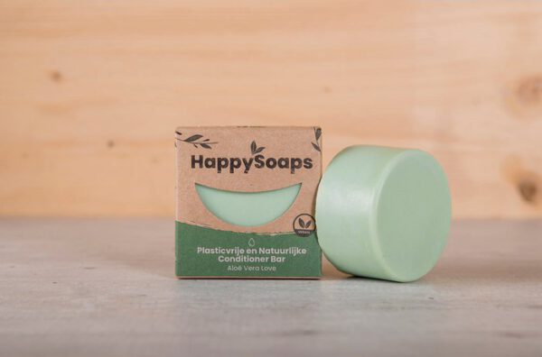 Produktbild hellgrüner Happy Soaps Conditioner Aloe Vera mit Verpackung